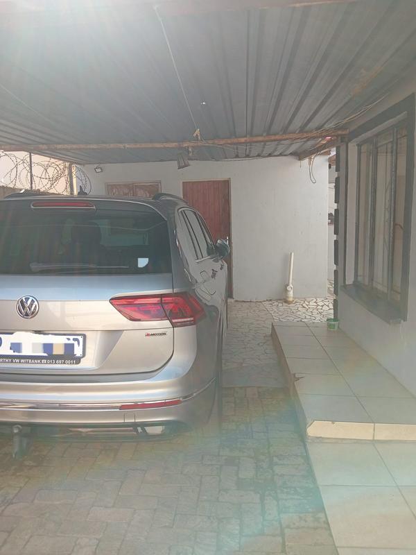 5 Bedroom Property for Sale in Lotus Gardens Gauteng