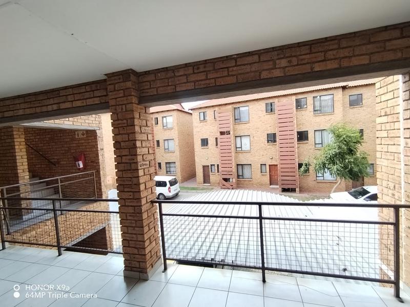 To Let 2 Bedroom Property for Rent in Germiston Central Gauteng