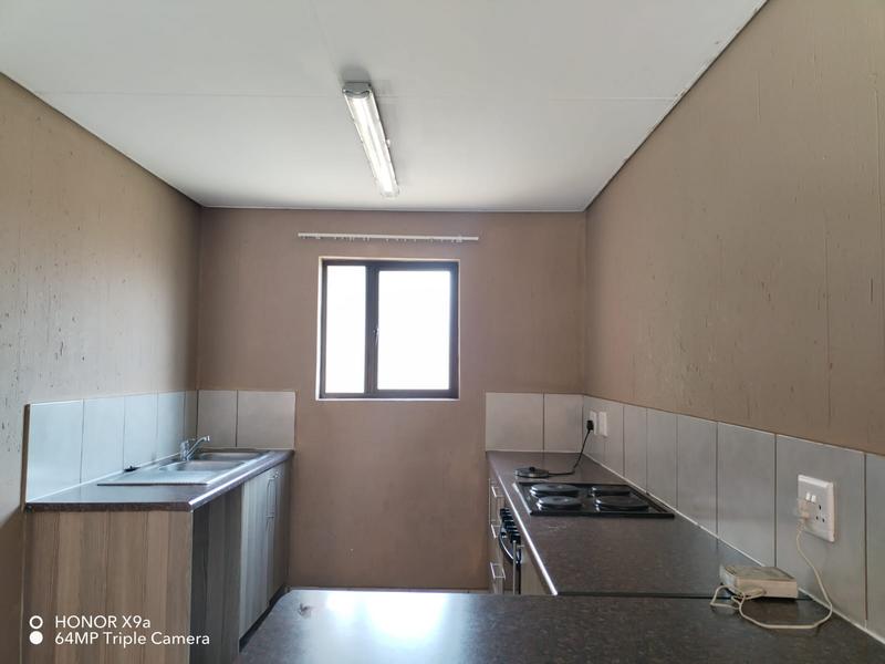 To Let 2 Bedroom Property for Rent in Germiston Central Gauteng