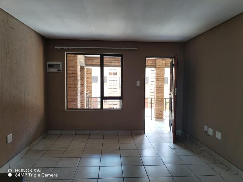 To Let 2 Bedroom Property for Rent in Germiston Central Gauteng