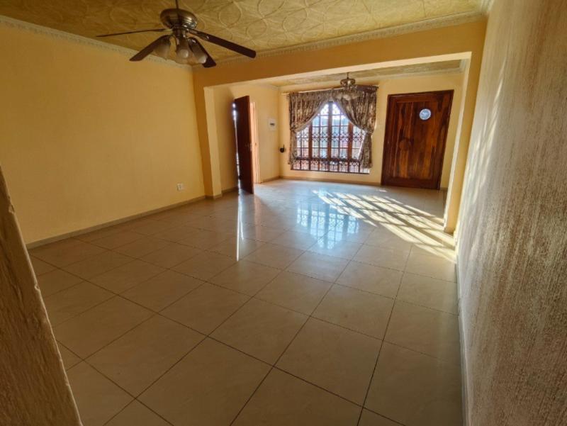 To Let 4 Bedroom Property for Rent in The Orchards Gauteng