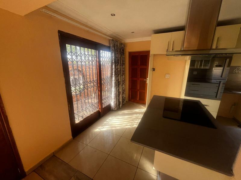 To Let 4 Bedroom Property for Rent in The Orchards Gauteng