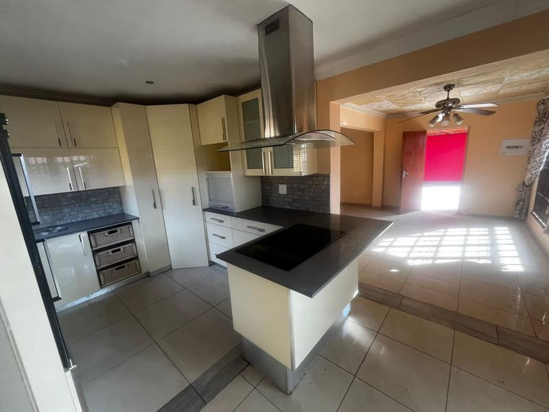 To Let 4 Bedroom Property for Rent in The Orchards Gauteng