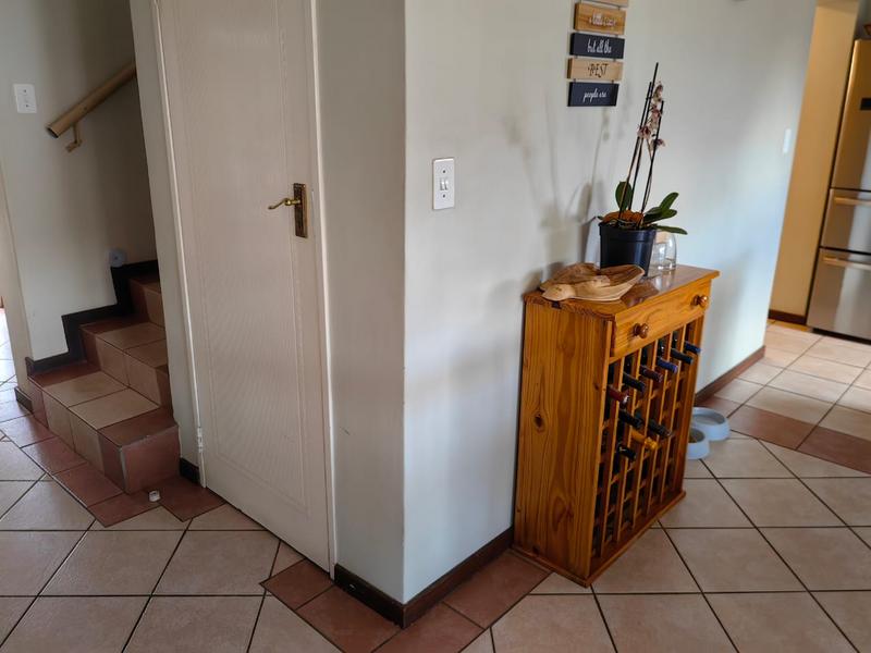 To Let 4 Bedroom Property for Rent in Moreleta Park Gauteng