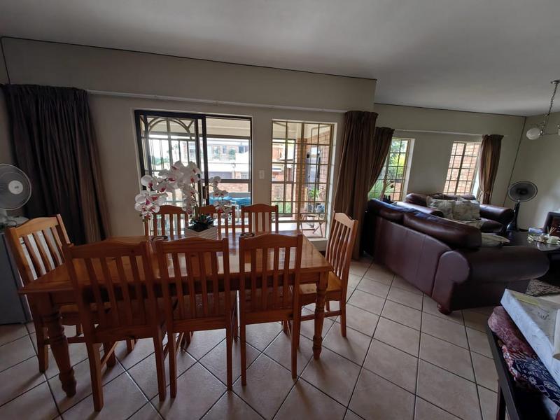 To Let 4 Bedroom Property for Rent in Moreleta Park Gauteng