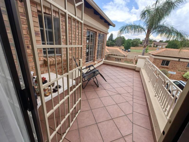 To Let 4 Bedroom Property for Rent in Moreleta Park Gauteng