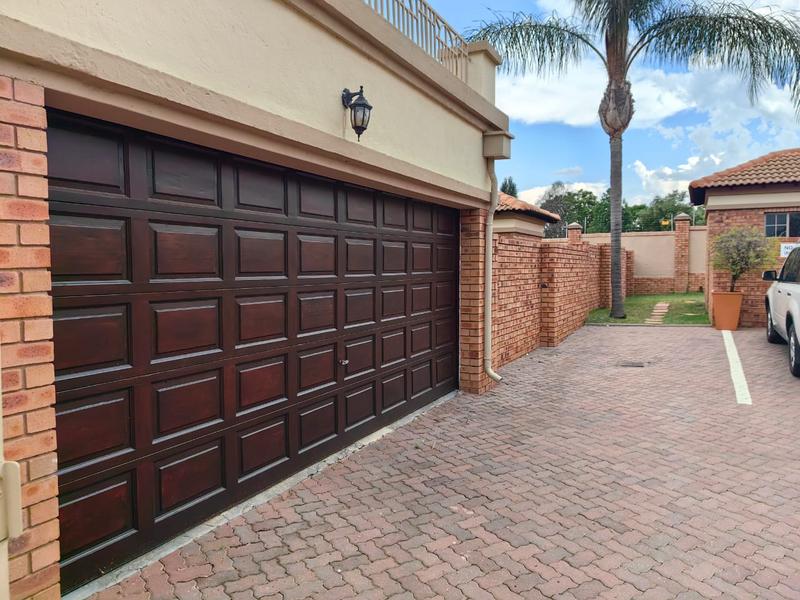 To Let 4 Bedroom Property for Rent in Moreleta Park Gauteng