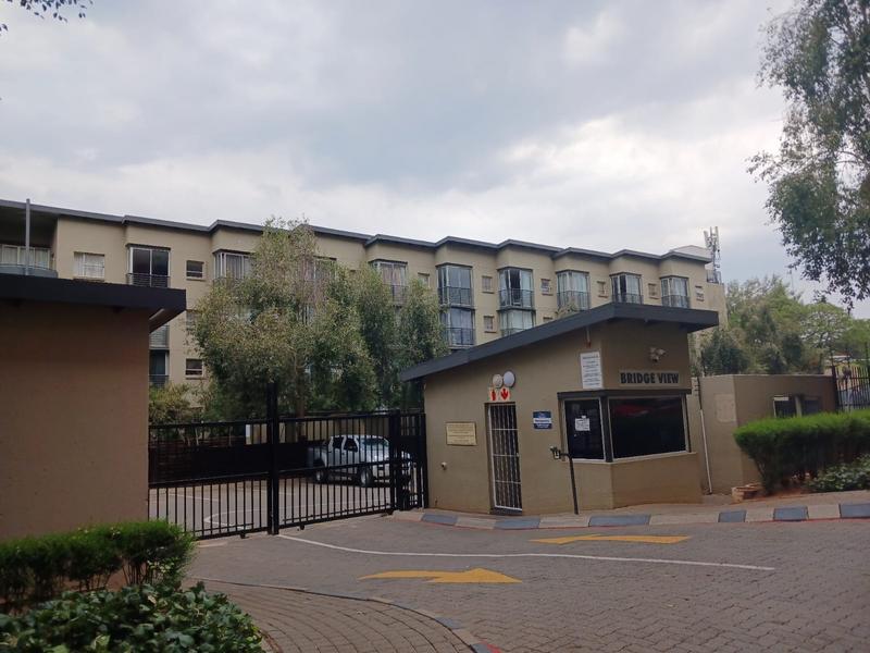 To Let 2 Bedroom Property for Rent in Braamfontein Gauteng