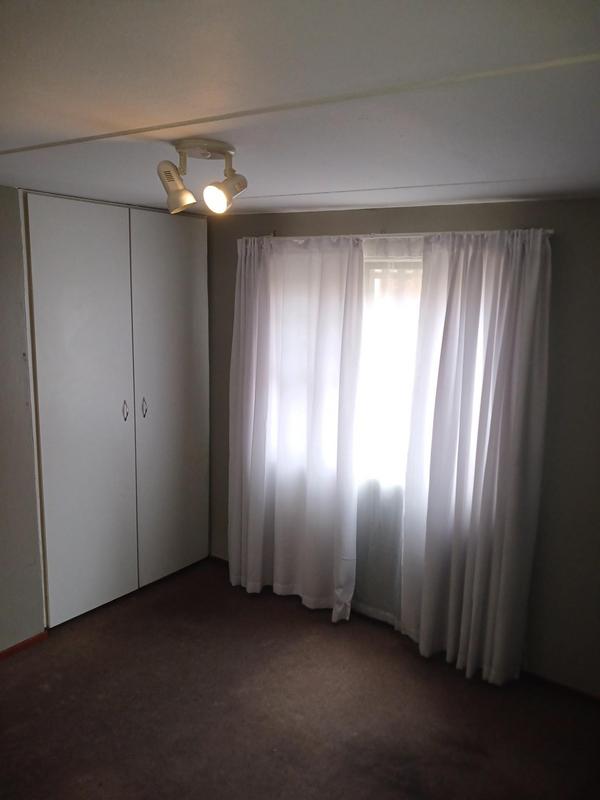 To Let 2 Bedroom Property for Rent in Noordhang Gauteng