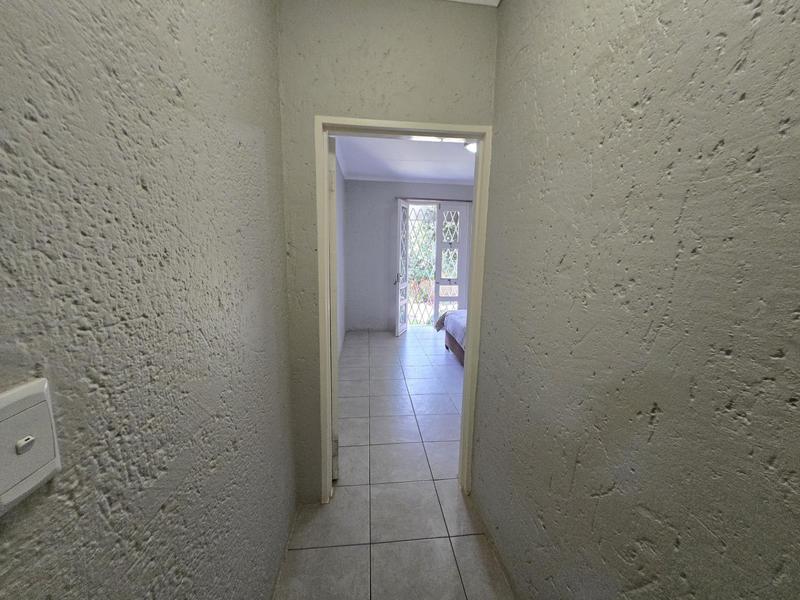 To Let 2 Bedroom Property for Rent in Weltevreden Park Gauteng