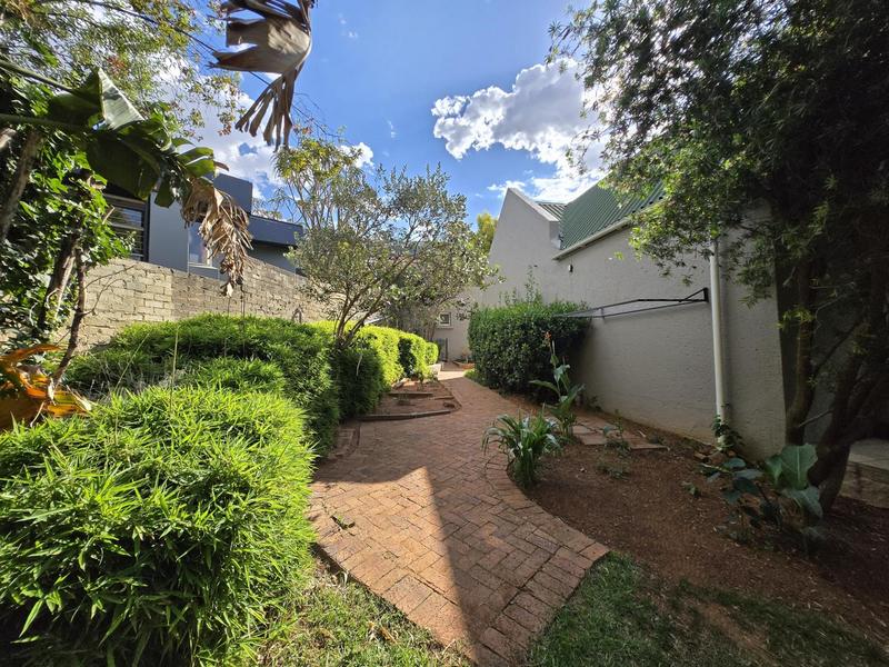 To Let 2 Bedroom Property for Rent in Weltevreden Park Gauteng