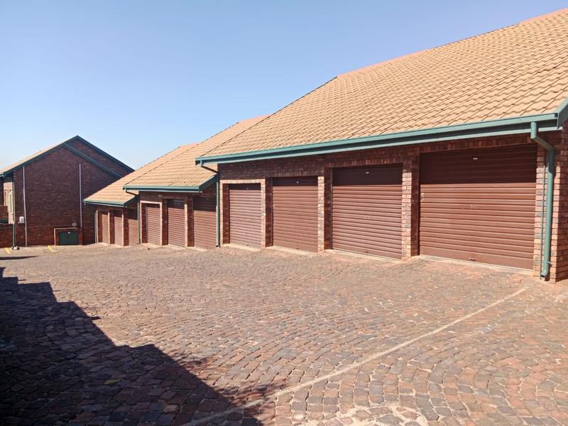 To Let 2 Bedroom Property for Rent in Centurion Central Gauteng