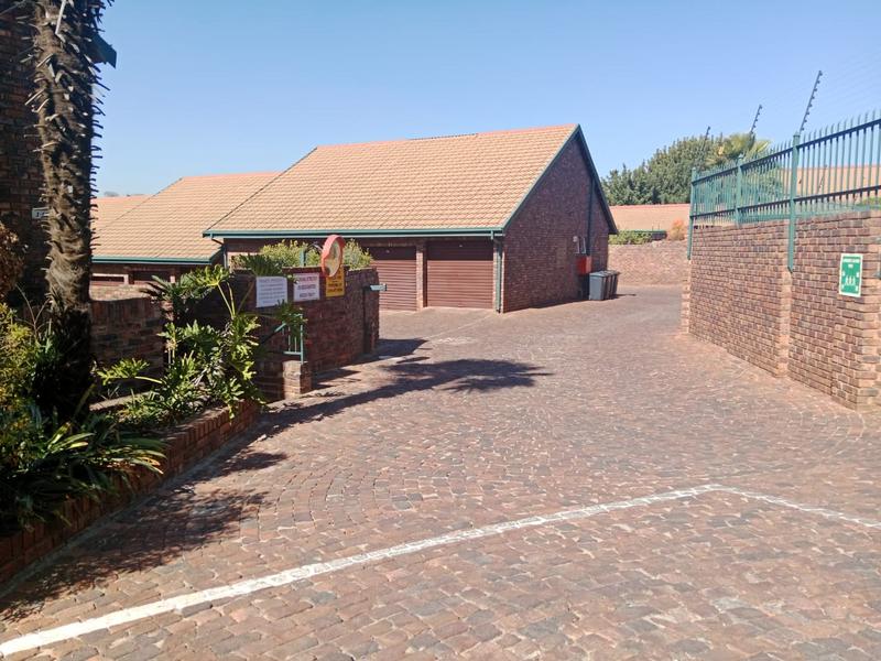 To Let 2 Bedroom Property for Rent in Centurion Central Gauteng