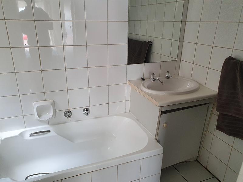 1 Bedroom Property for Sale in Sandown Gauteng