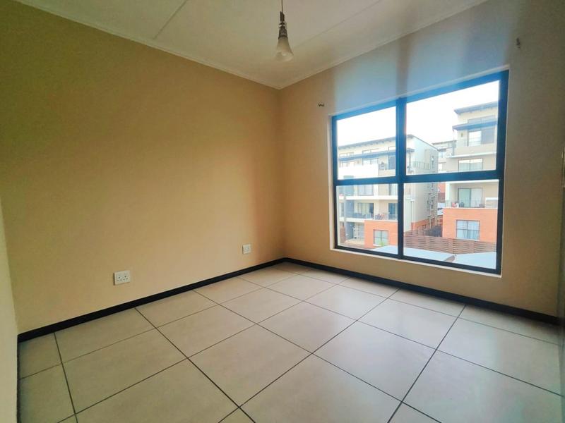 To Let 2 Bedroom Property for Rent in Fourways Gauteng