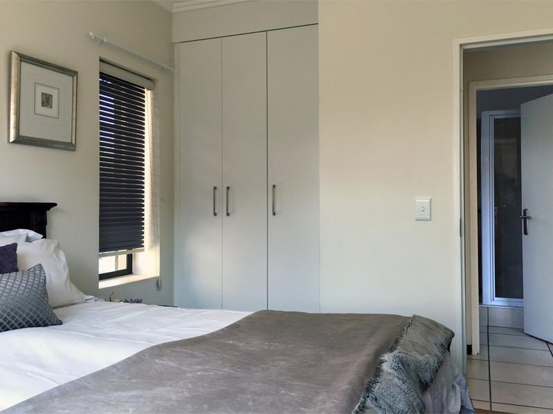 To Let 1 Bedroom Property for Rent in Douglasdale Gauteng