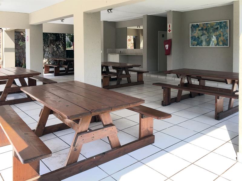 To Let 1 Bedroom Property for Rent in Douglasdale Gauteng