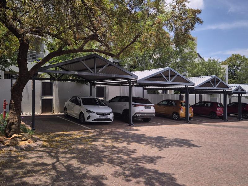 1 Bedroom Property for Sale in Douglasdale Gauteng