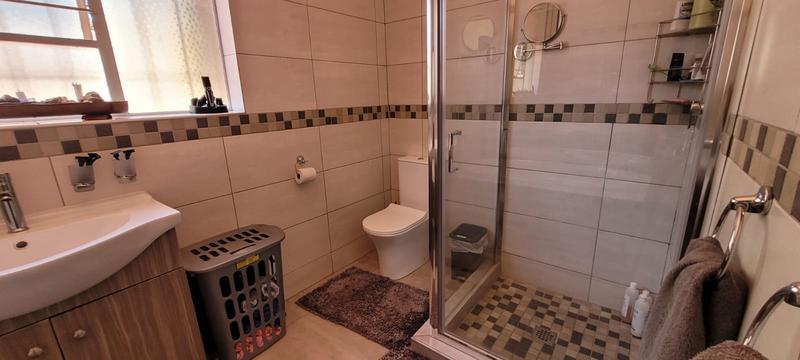 3 Bedroom Property for Sale in Brackenhurst Gauteng