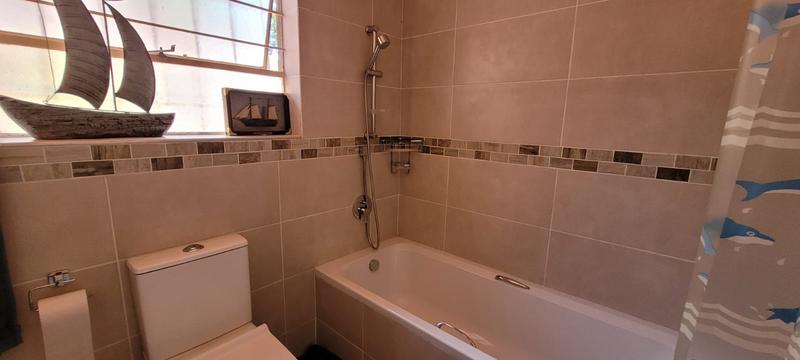 3 Bedroom Property for Sale in Brackenhurst Gauteng