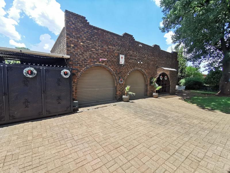 3 Bedroom Property for Sale in Meyerton Central Gauteng