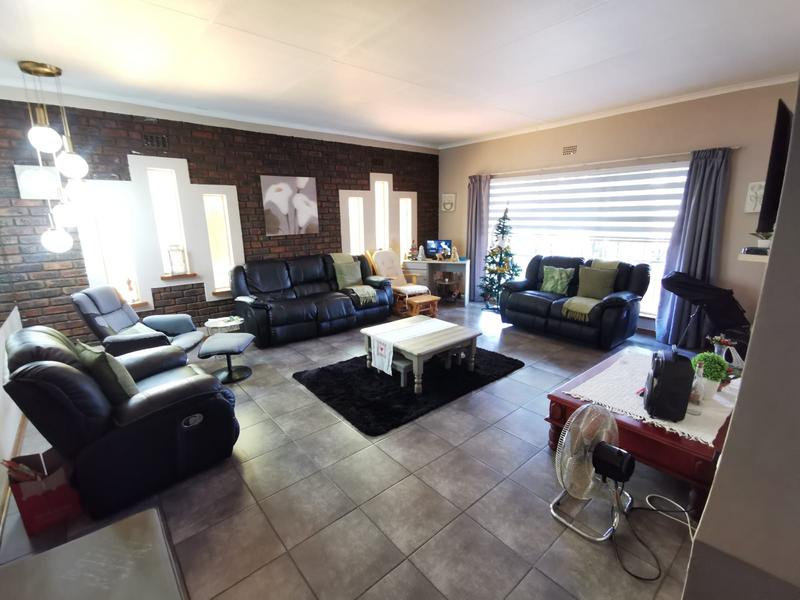 3 Bedroom Property for Sale in Meyerton Central Gauteng