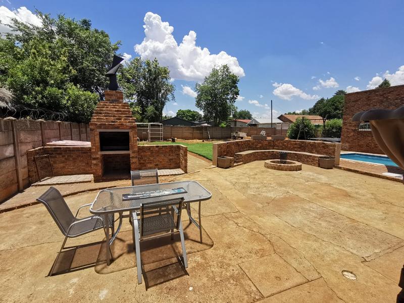 3 Bedroom Property for Sale in Meyerton Central Gauteng