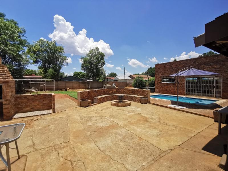 3 Bedroom Property for Sale in Meyerton Central Gauteng