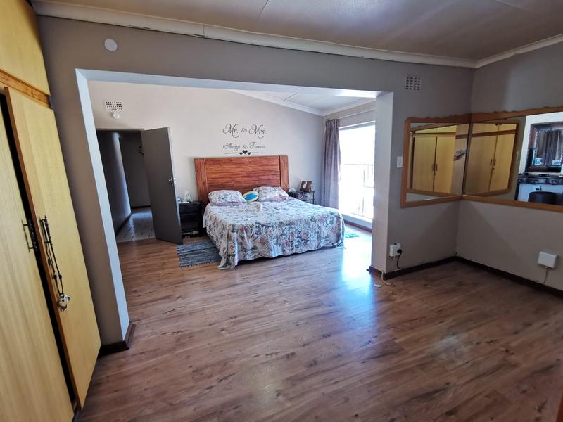 3 Bedroom Property for Sale in Meyerton Central Gauteng