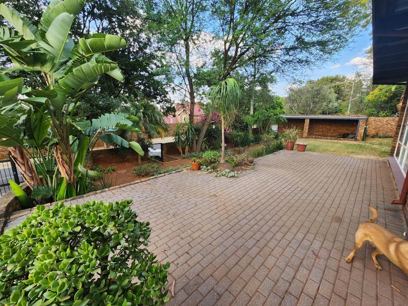 5 Bedroom Property for Sale in Wingate Park Gauteng