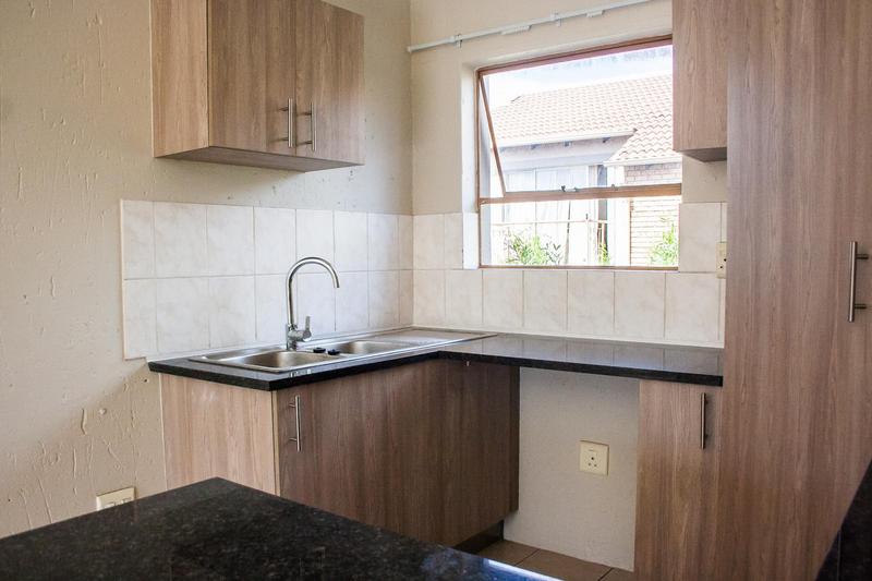 To Let 2 Bedroom Property for Rent in Blackheath Gauteng