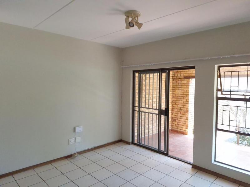 To Let 2 Bedroom Property for Rent in Blackheath Gauteng