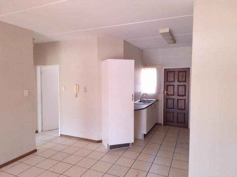 To Let 2 Bedroom Property for Rent in Blackheath Gauteng