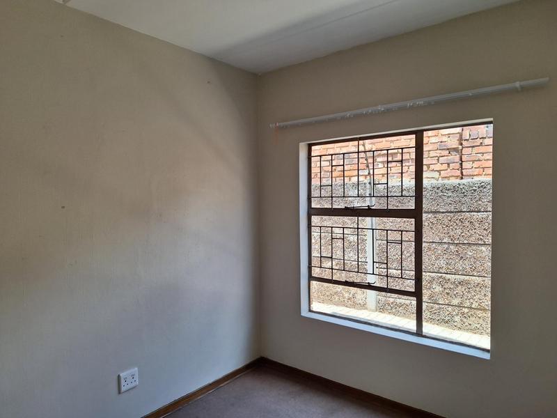 To Let 2 Bedroom Property for Rent in Blackheath Gauteng