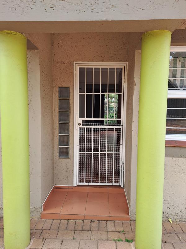 To Let 3 Bedroom Property for Rent in Emmarentia Gauteng