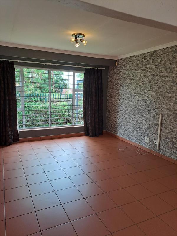 To Let 3 Bedroom Property for Rent in Emmarentia Gauteng