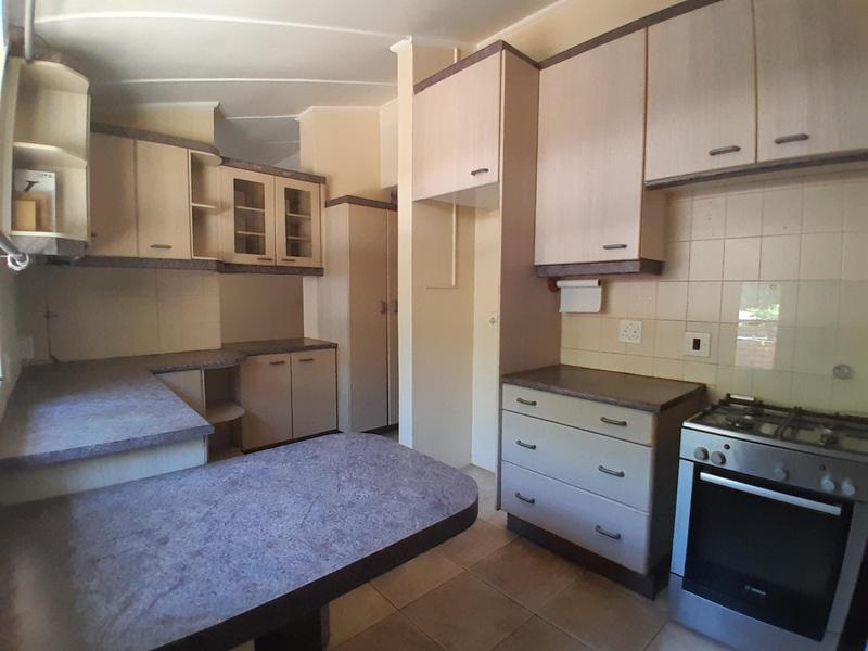 To Let 4 Bedroom Property for Rent in Valhalla Gauteng