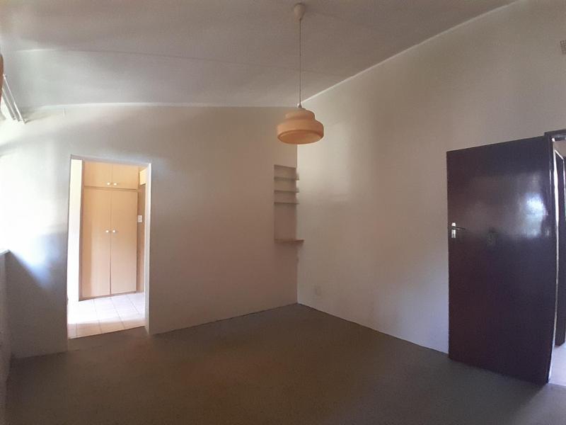 To Let 4 Bedroom Property for Rent in Valhalla Gauteng