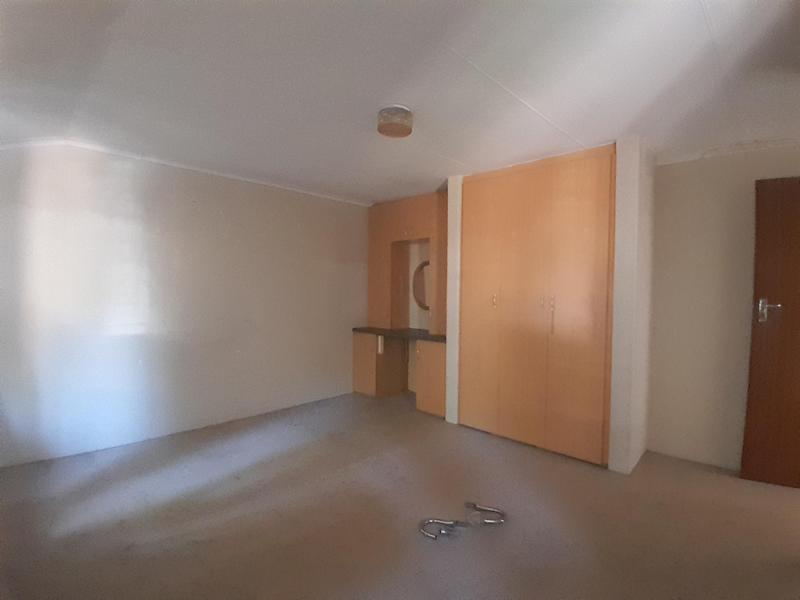 To Let 4 Bedroom Property for Rent in Valhalla Gauteng