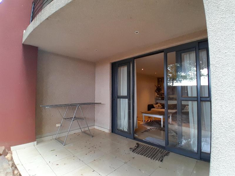 2 Bedroom Property for Sale in Rooihuiskraal North Gauteng