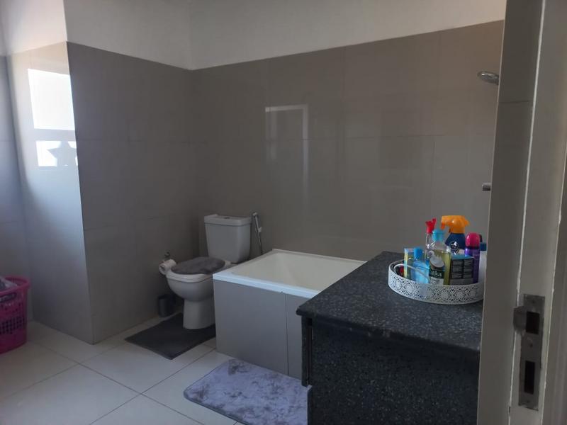 2 Bedroom Property for Sale in Eldo Lakes Estate Gauteng