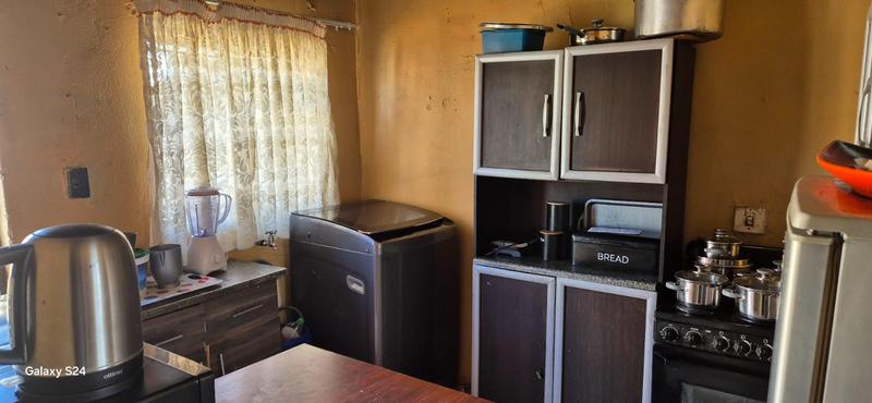 To Let 2 Bedroom Property for Rent in Moedi Gauteng