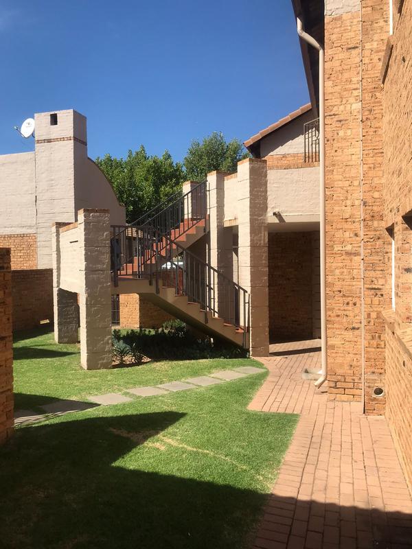 2 Bedroom Property for Sale in Carlswald Gauteng