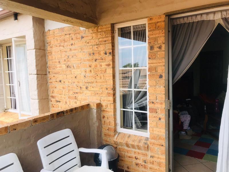 2 Bedroom Property for Sale in Carlswald Gauteng