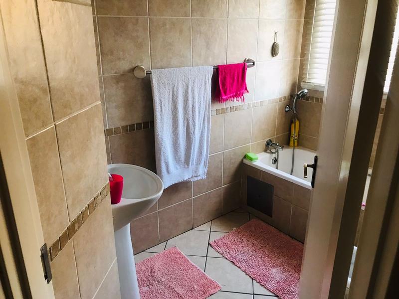 2 Bedroom Property for Sale in Carlswald Gauteng