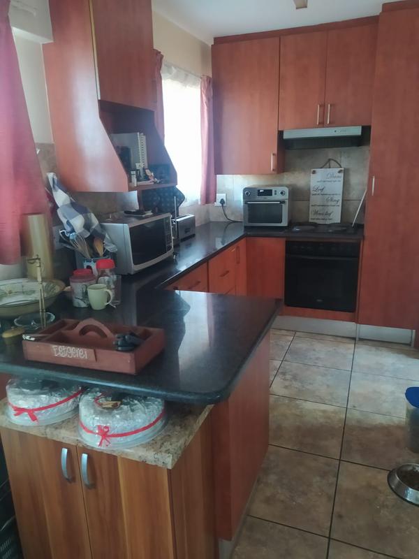 To Let 3 Bedroom Property for Rent in Die Wilgers Gauteng