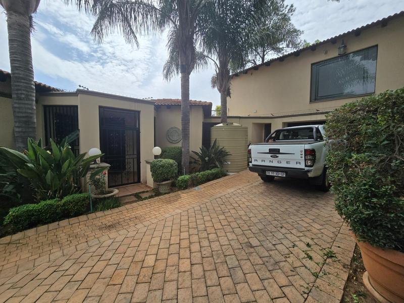 To Let 3 Bedroom Property for Rent in Waterkloof Ridge Gauteng