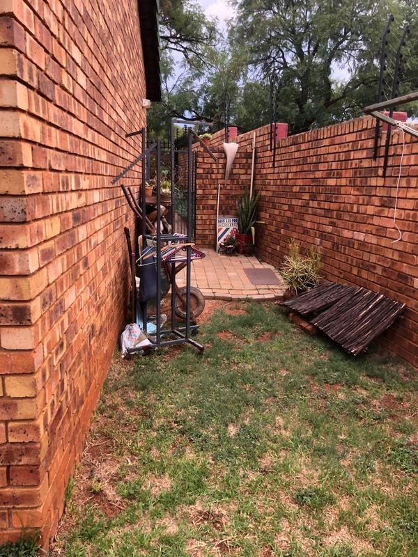 3 Bedroom Property for Sale in Hennopspark Gauteng