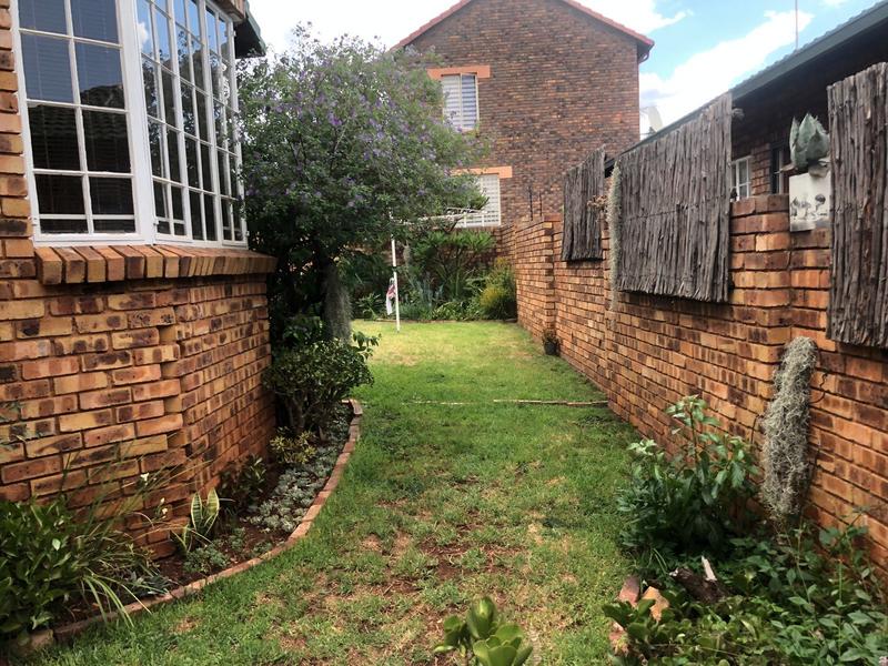 3 Bedroom Property for Sale in Hennopspark Gauteng