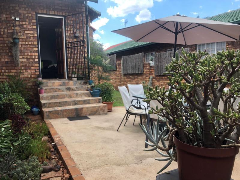 3 Bedroom Property for Sale in Hennopspark Gauteng